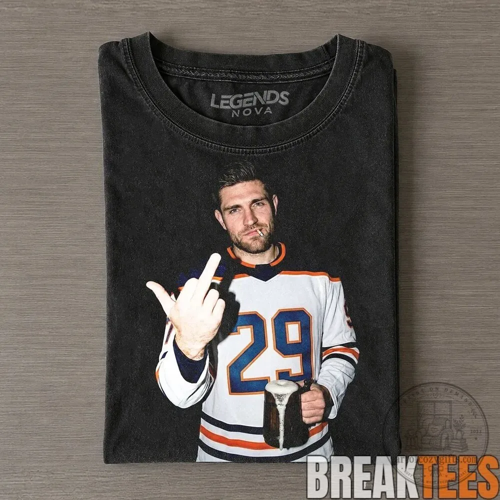 Edmonton Oilers Leon Draisaitl Hockey Player Fan Black T-Shirt