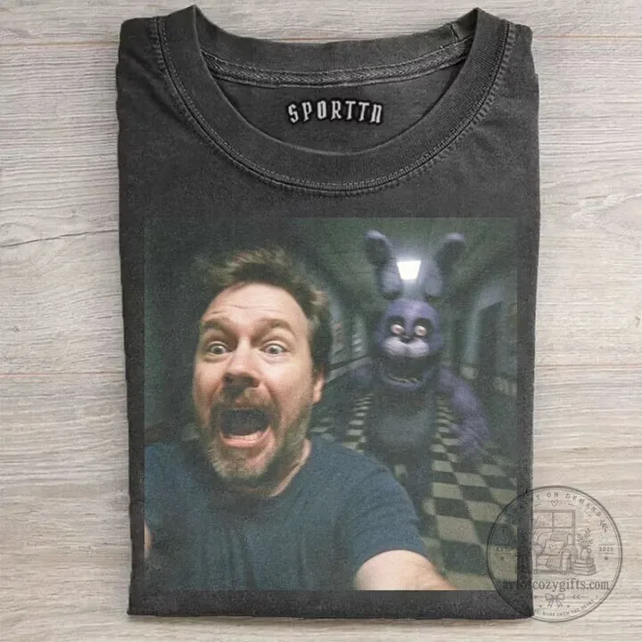 Five Nights at Freddy's Bonnie Jumpscare FNAF T-Shirt